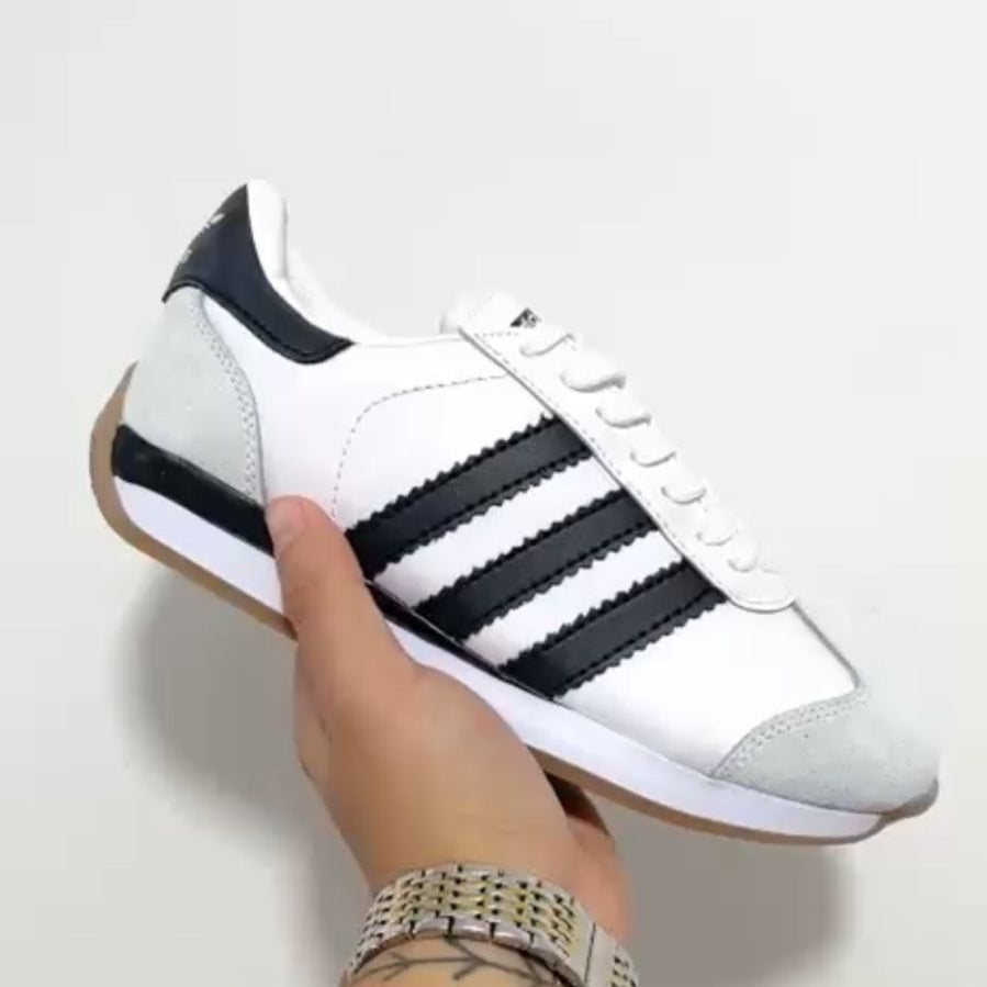 ADIDAS COUNTRY Y30